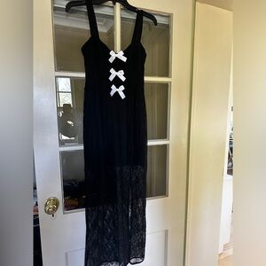 H&M lace dress w bows